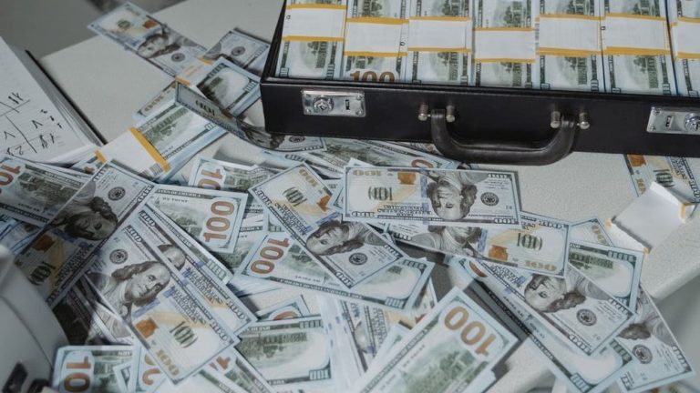 Como ter mais dinheiro com a lei da atração